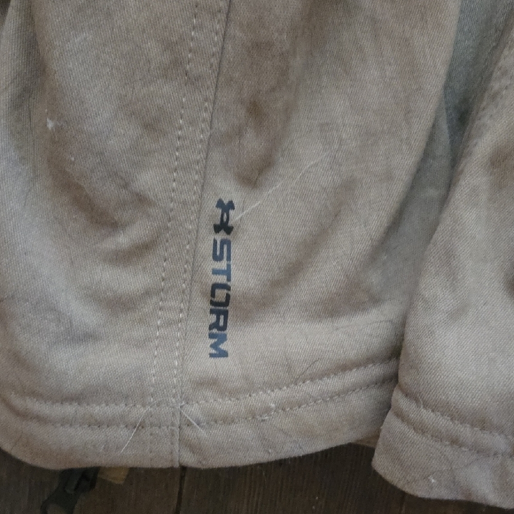 Under Armour Men's Beige Performance Jacket - Picture 3 of 4